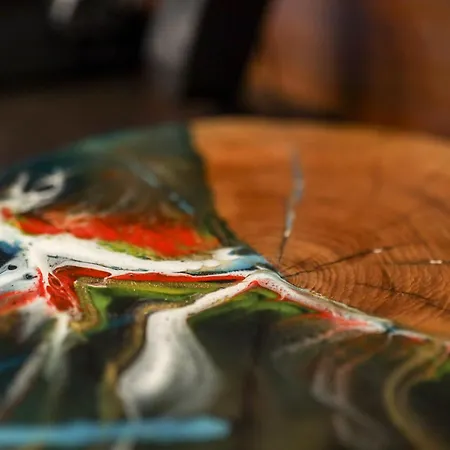 Daire Six Dreams Spot *