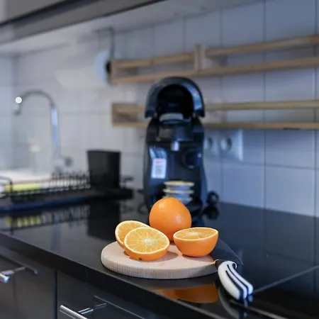 Six Dreams Spot Apartment