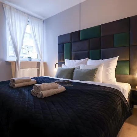 Six Dreams Spot Apartment *