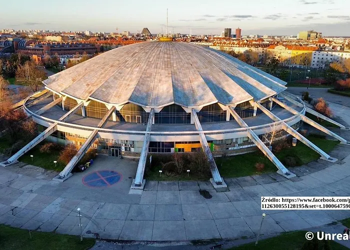 Six Dreams Spot アパート *