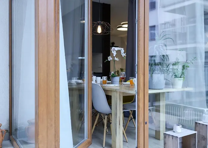 Six Dreams Spot アパート